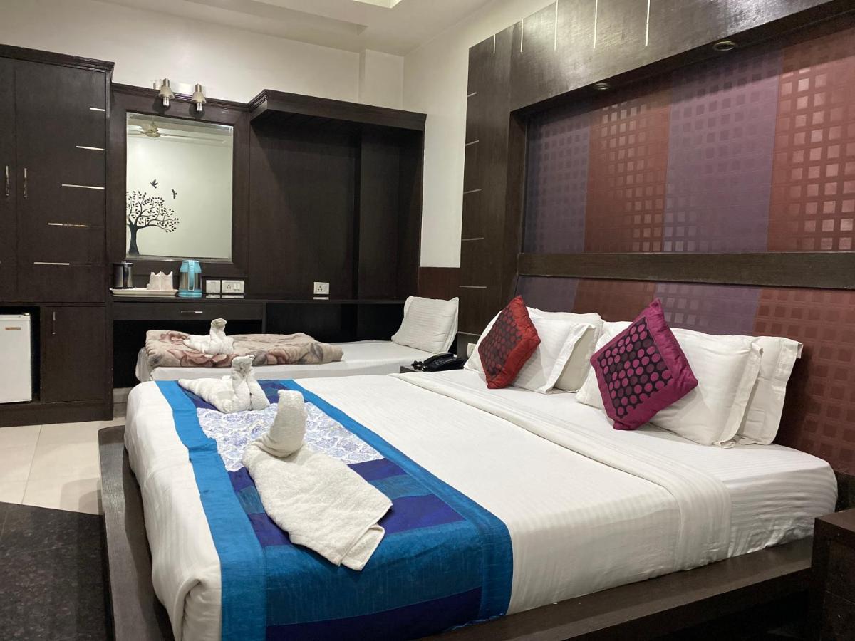 The Bonlon Inn-Near Blk Hospital Delhi  Buitenkant foto