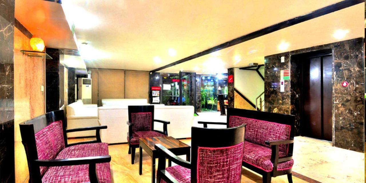 The Bonlon Inn-Near Blk Hospital Delhi  Buitenkant foto